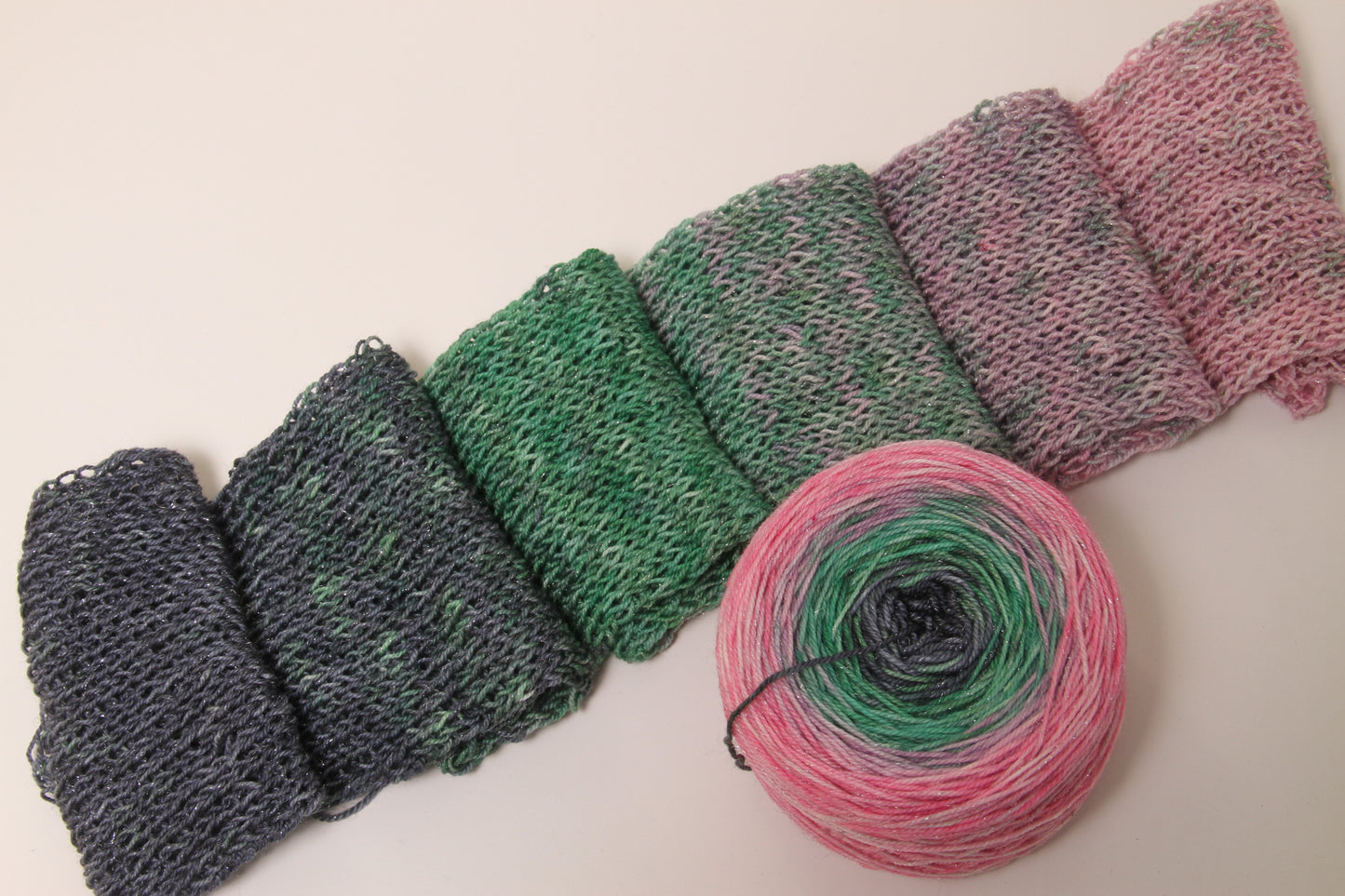 Midnight Rose | Merino/Stellina Blend | Gradient Fade | Ready to ship